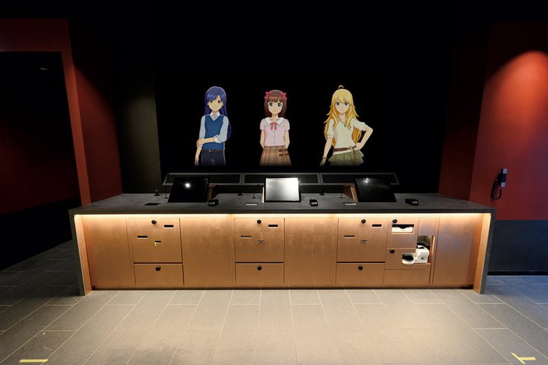 チェックインカウンターではホログラムがお出迎え