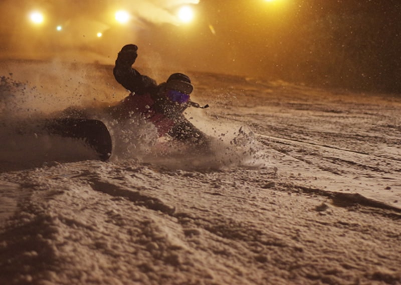 ダイナランドでは毎日23時までナイターを楽しめる