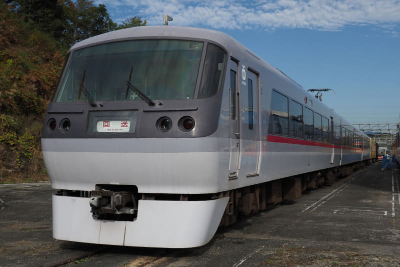 10000系ニューレッドアロー