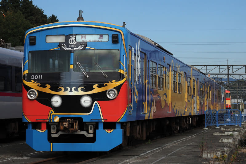 3000系 初代「銀河鉄道999デザイン電車」