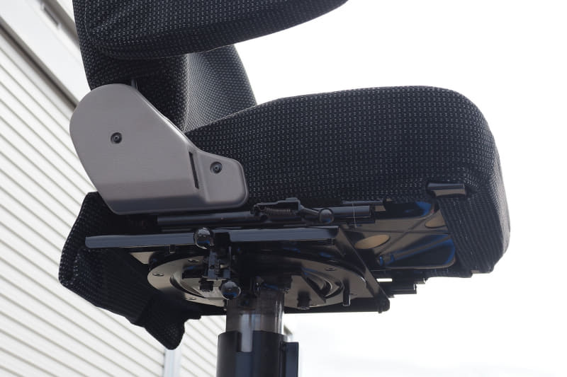 Laview運転士腰掛の試作品