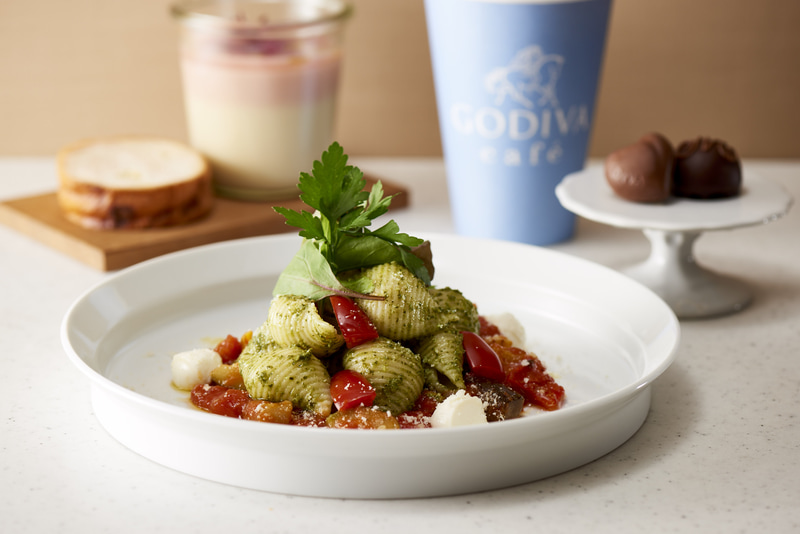 GODIVA caféで提供するカカオのドリンク＆フードメニュー