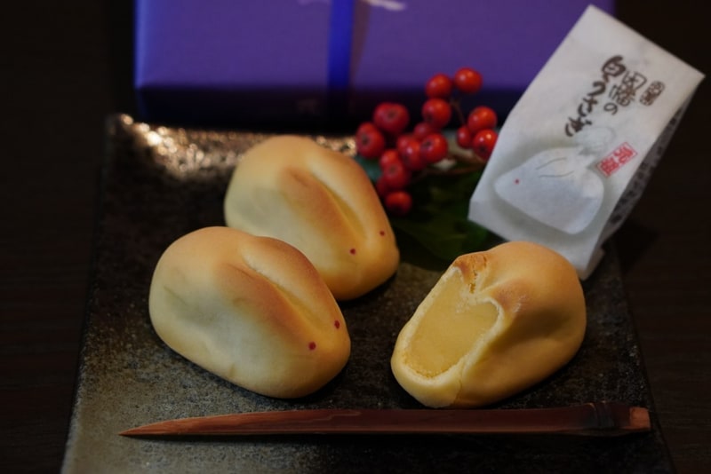 うさぎの生地には地元の大山バターを使用。お子さまからお年寄りまで、どなたにも愛される味です