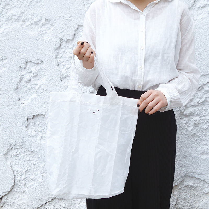 コンパクトに収納可能