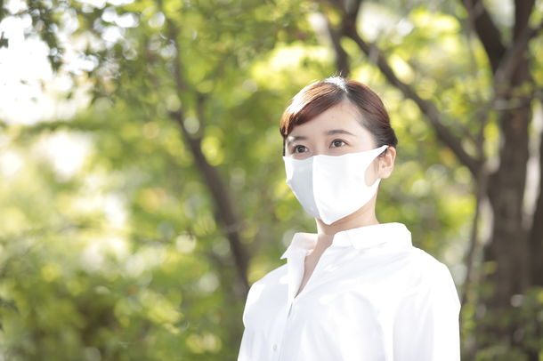 昭和西川「快適なつけ心地 抗ウイルスマスク」