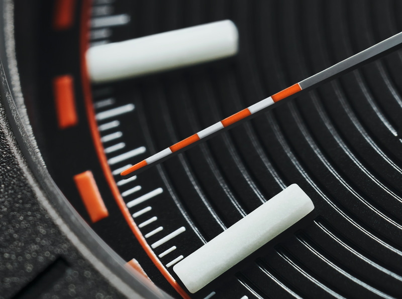 インデックスにはホワイトルミノバを施し高い視認性を確保