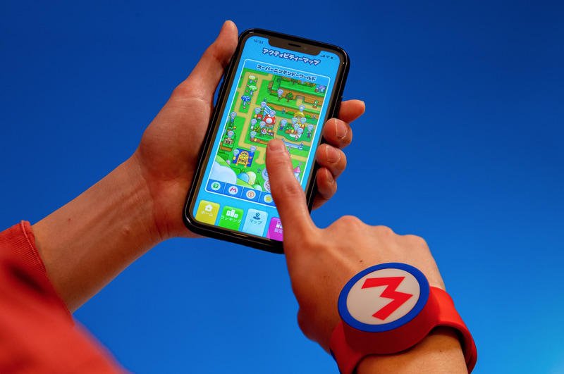 「パワーアップバンド」とスマートフォンアプリを連動