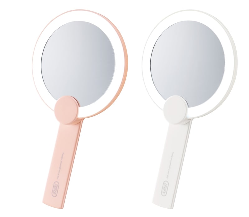 ピンクとホワイトの2色展開