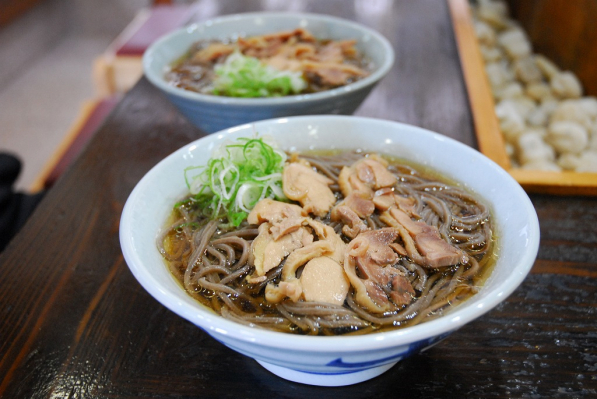 優秀賞「ベニバナの郷・山形県河北町発祥『冷たい肉そば』」