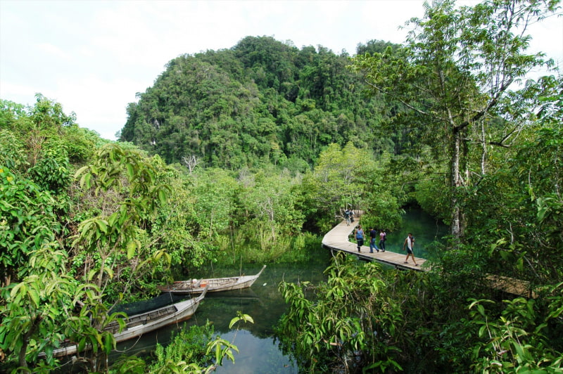 クラビホットスプリング
