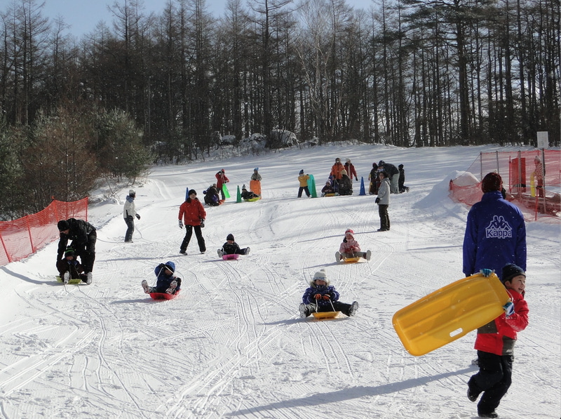 雪遊び広場