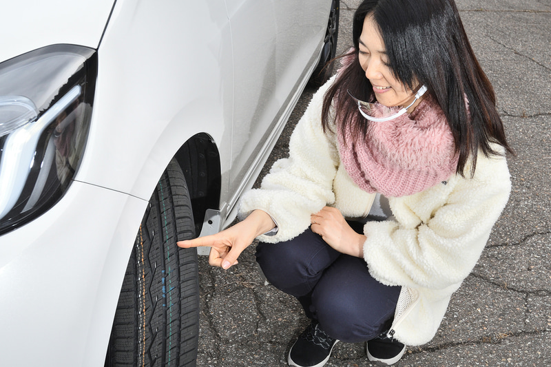 夏タイヤと冬タイヤの性能を上手に取り入れたオールシーズンタイヤ「セルシアス」。まずはドライ路面とウェット路面の性能を体感できた