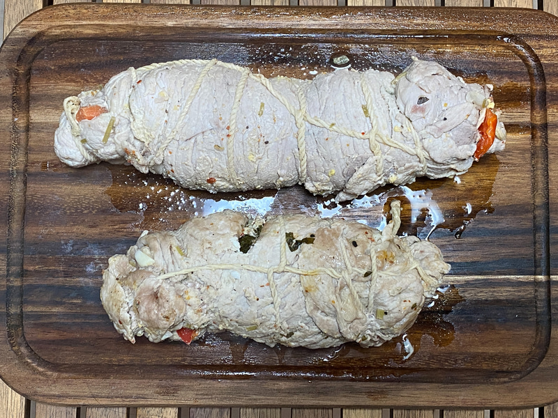 食べる前にひもをしっかり取り除きます