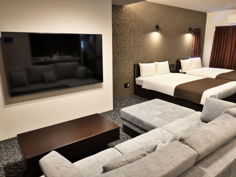 ルーフテラス付きスイート（81m<sup>2</sup>/定員4人）