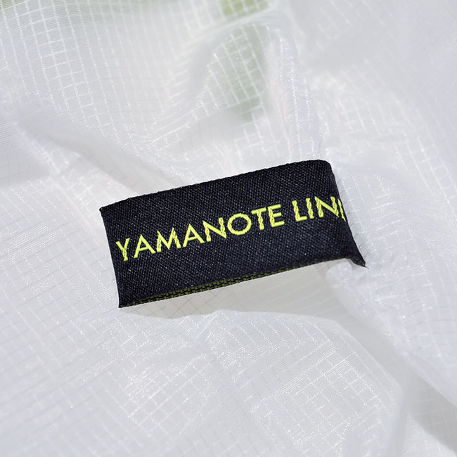 「YAMANOTE LINE」の織りネーム付き