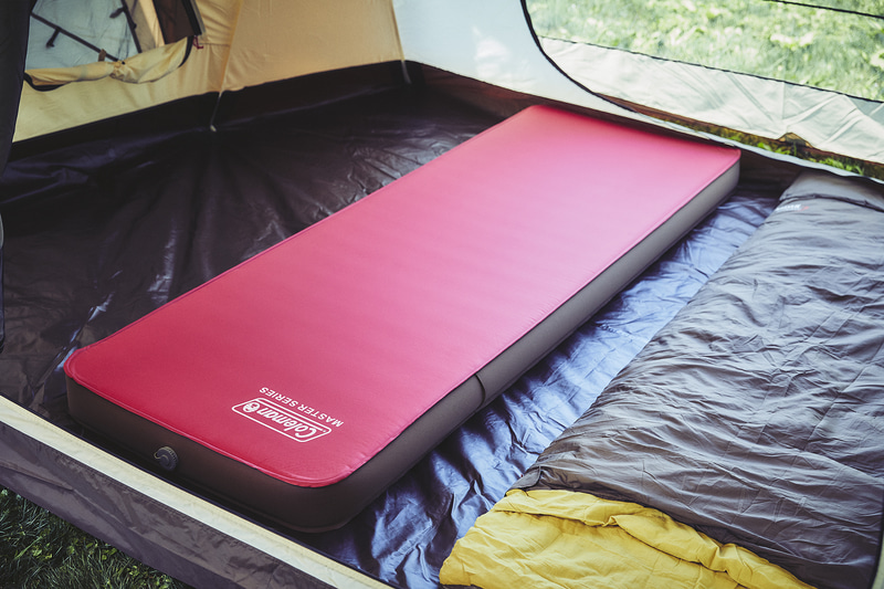 表面と裏面で柔らかさが異なるリバーシブル仕様