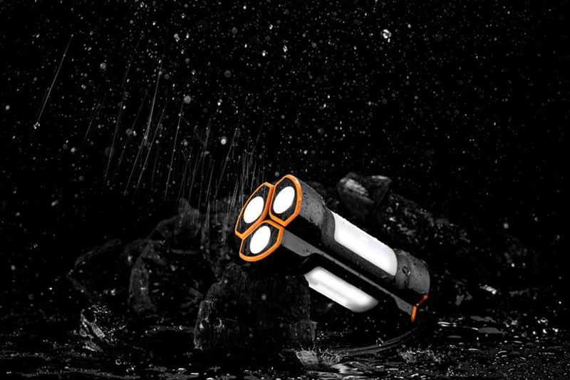 防水防塵機能を備える