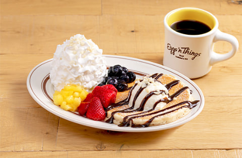 Rice cake & Harry① I found Strawberry House🍓 #okinawa #strawberry