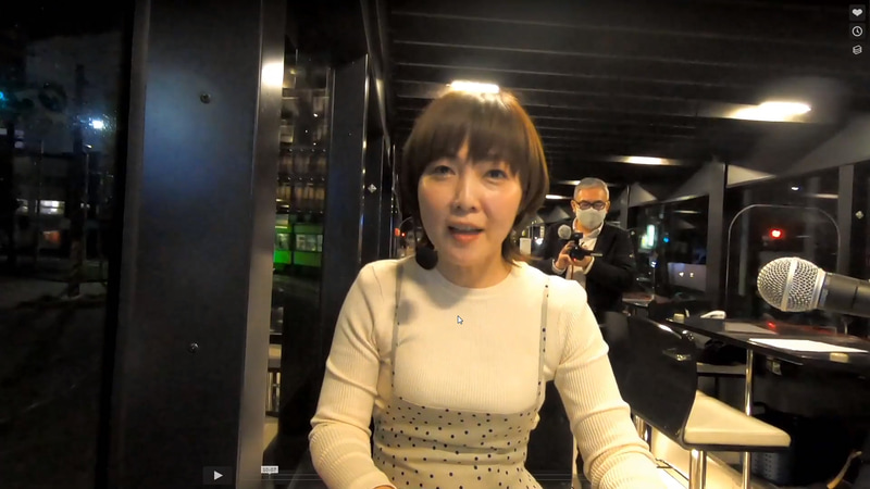 広島をよく知るMCが、トランルージュや市内の観光スポットを詳しく解説してくれる