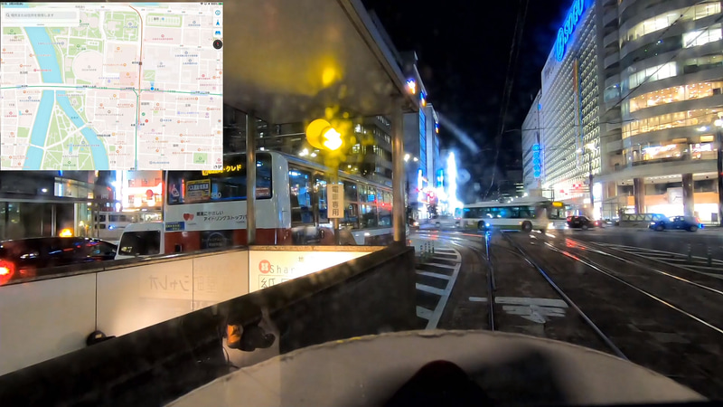 車両にはGPSが搭載されており、現在地がマップ上に表示されるのも面白い