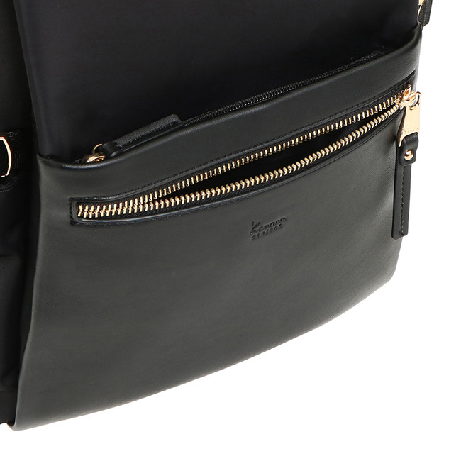 フロントポケット