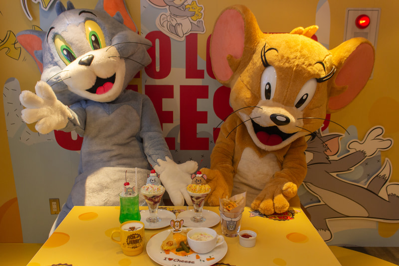 オープン前にトムとジェリーも来店した