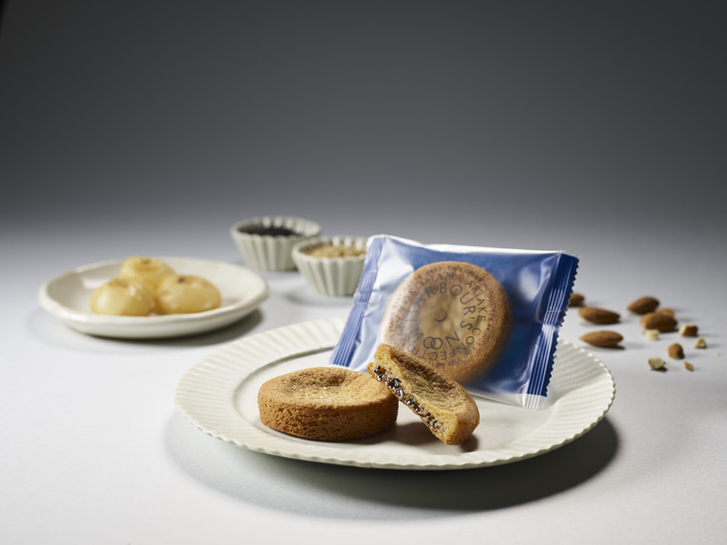 抽選で250名に「横濱ハーバー ムーンガレット」が当たる