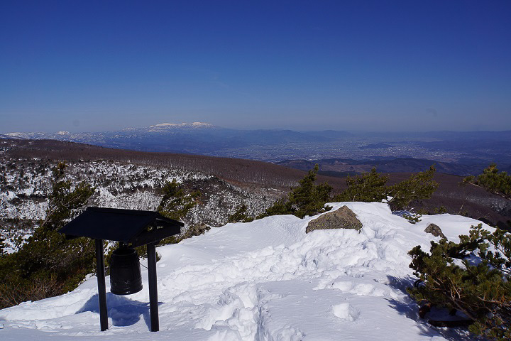 残雪の安達太良山