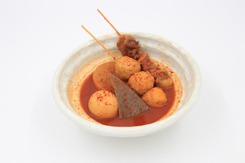 「旨辛おでん（赤5番）」（800円）