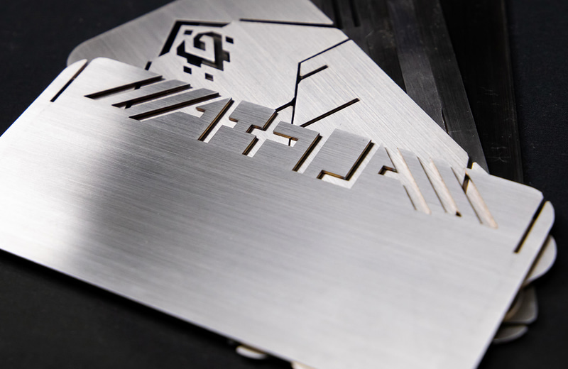 1mm厚のステンレス板を組み立てて使う「ALPHA BONFIRE」