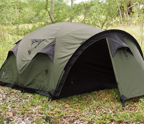 スナグパック、2人向けテント「ケイブ」。ゆったり使えるドーム形