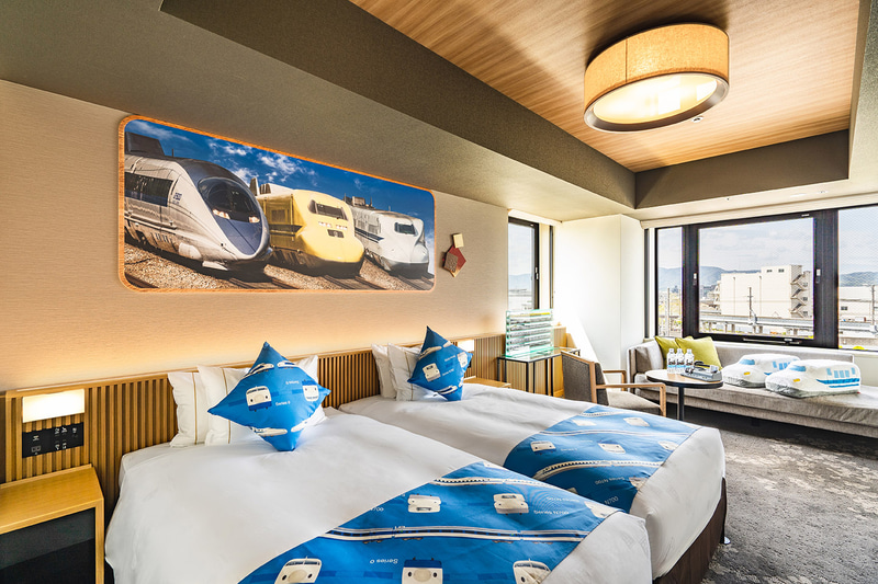 ザ ロイヤルパークホテル 京都梅小路は、「鉄道ルーム＋鉄道博物館で列車を満喫！朝食付プラン」を4月23日に発売する
