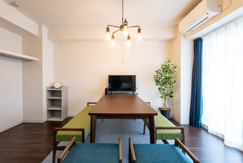 パナソニック ホームズはコンドミニアムタイプの「ホテルピアチェーレなんば」をオープンした