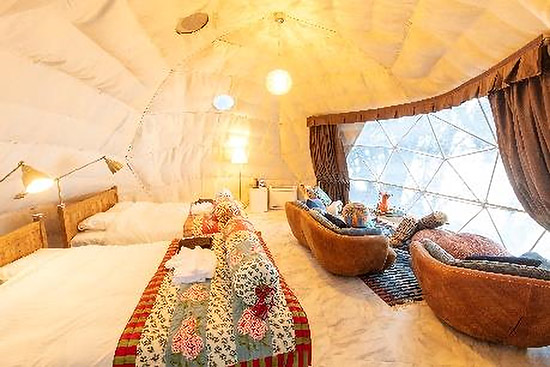 ドームテントの内観