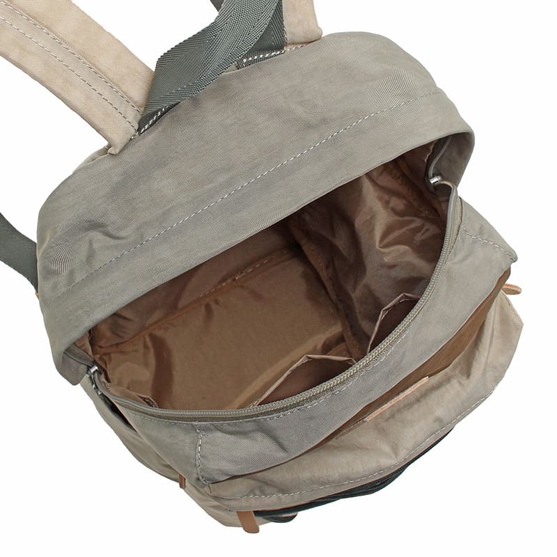 二段階のサイズ調整可能な取り外せるパッド付き