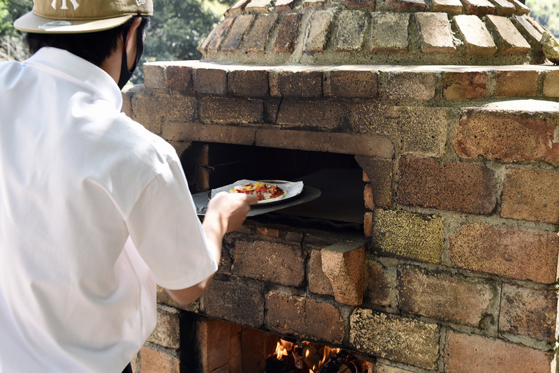 手作りピザ体験も実施する