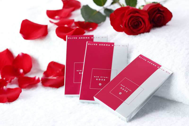 ホテルオリジナルのローズバスオイル