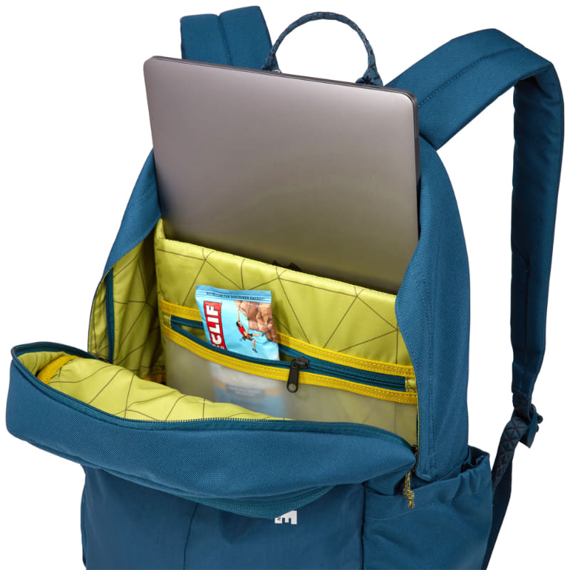 中身がわかりやすい半透明のポケット