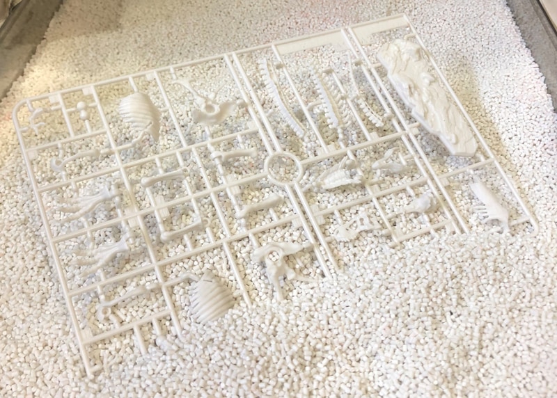 LIMEXで成形した恐竜プラモデルのランナー