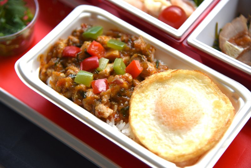 メインの「ガイガパオライス」