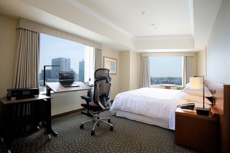 横浜ベイシェラトンは、オカムラとコラボした「ハイスペック・ワークルーム」の提供を5月25日に開始する