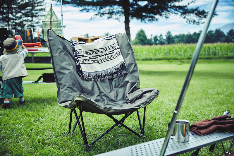 コールマンは「ソファチェア」「ソファチェアダブル」を発売した