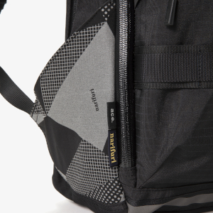 エース、背中が涼しいビジネスリュック「ラパックエアV2 NF