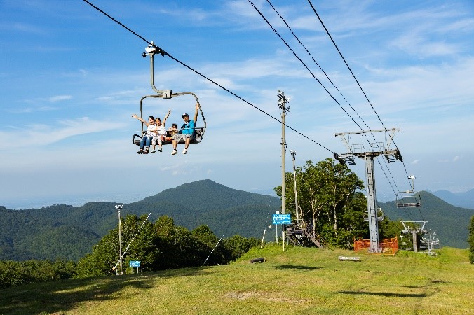 「展望リフト」では仙台平野から太平洋が一望できる