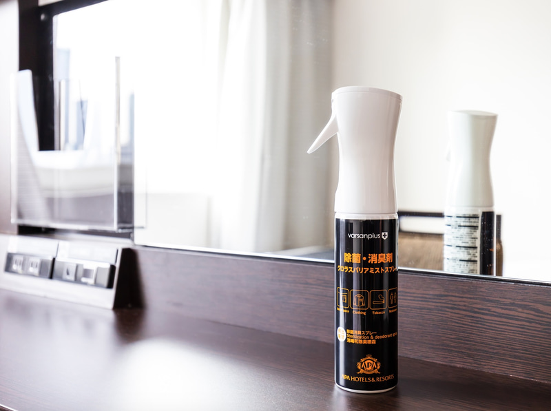 アパホテルは全客室にオリジナルウイルス除去・消臭剤「クロラスバリア」を設置する