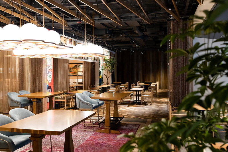 レストラン＆バー「KIHARU Brasserie」