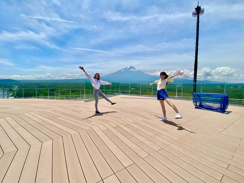 「FUJIYAMAタワー」の「FUJIYAMAスカイデッキ」からの眺め