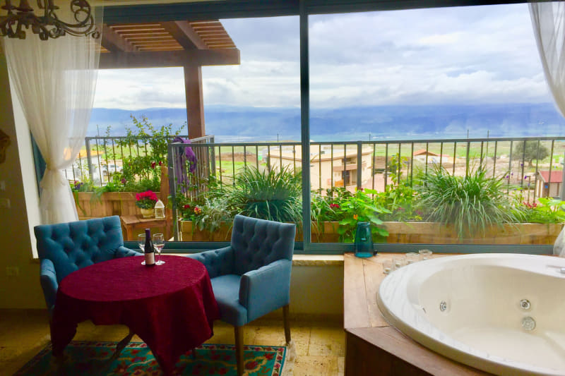 お風呂から絶景を楽しめる世界の宿泊施設5選