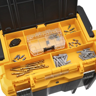 30.3Lの大容量で、持ち運びも簡単