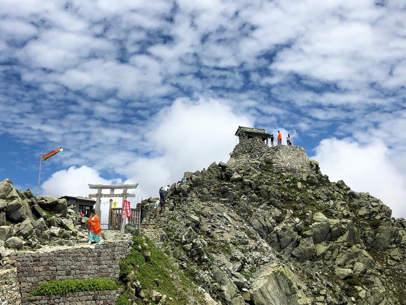 夏山開きを迎えた立山